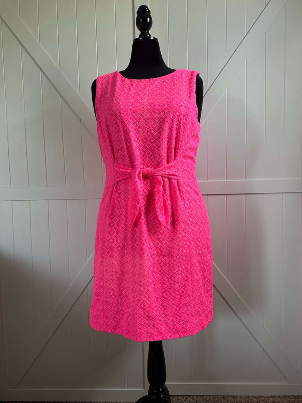 Lilly Pulitzer Pink Eyelet Sheath Dress Sleeveless Front Tie Size 16